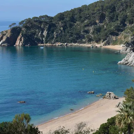 Els Vents Para 6 Personas En Playa Privada De *