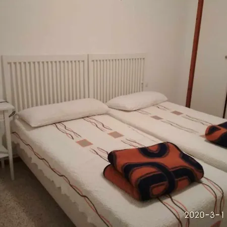 Els Vents Para 6 Personas En Playa Privada De Feriehus Tossa de Mar
